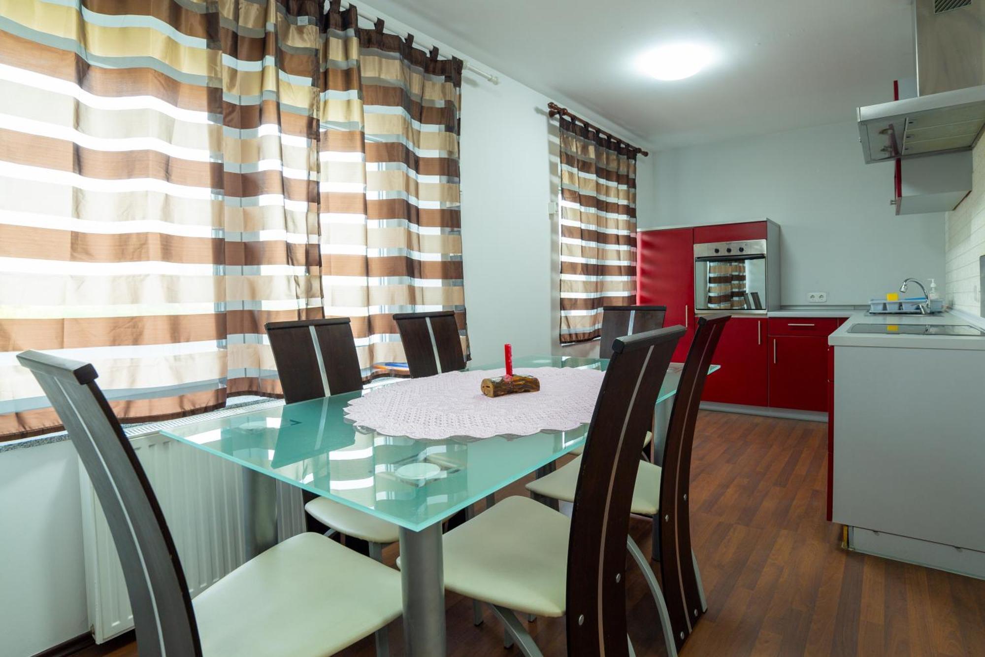 Apartments Silva 류토메르 외부 사진