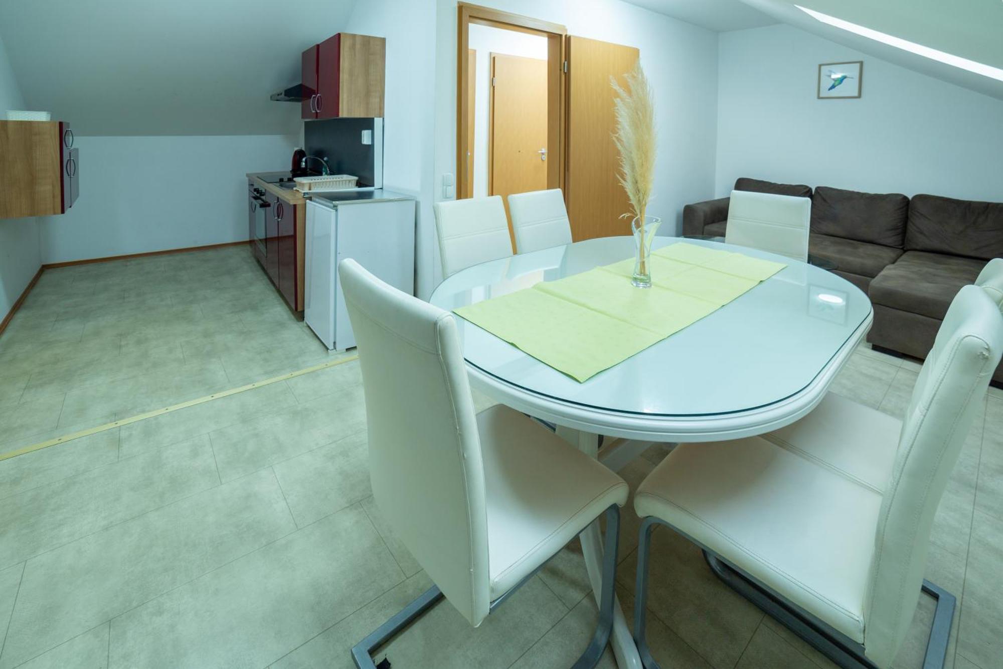 Apartments Silva 류토메르 외부 사진
